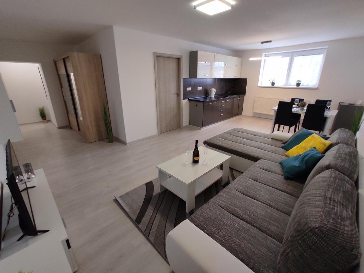 Apartmany Bytca ภายนอก รูปภาพ