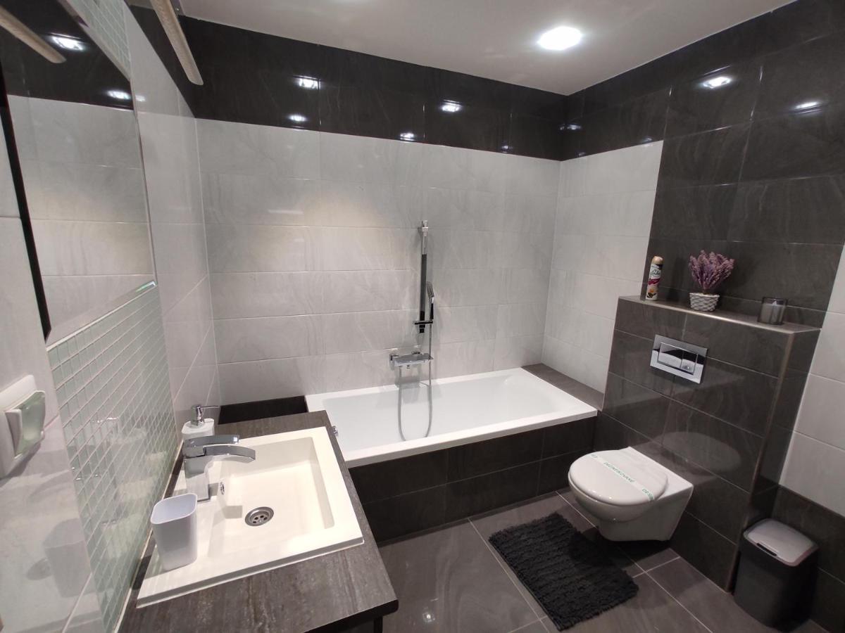 Apartmany Bytca ภายนอก รูปภาพ