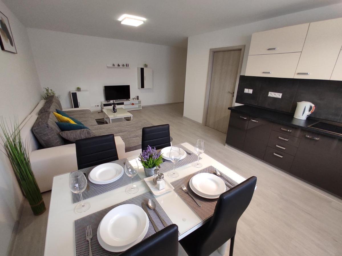 Apartmany Bytca ภายนอก รูปภาพ
