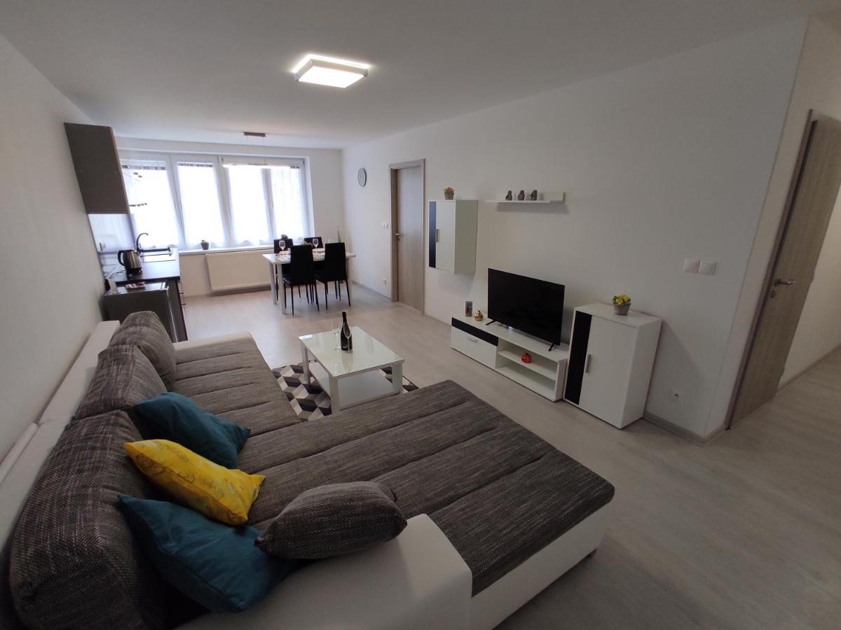 Apartmany Bytca ภายนอก รูปภาพ