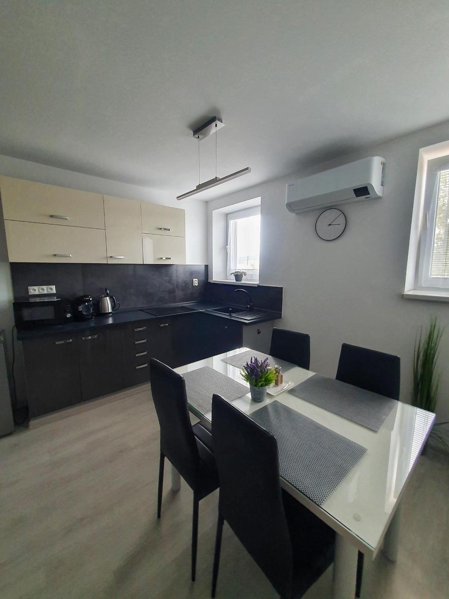 Apartmany Bytca ภายนอก รูปภาพ