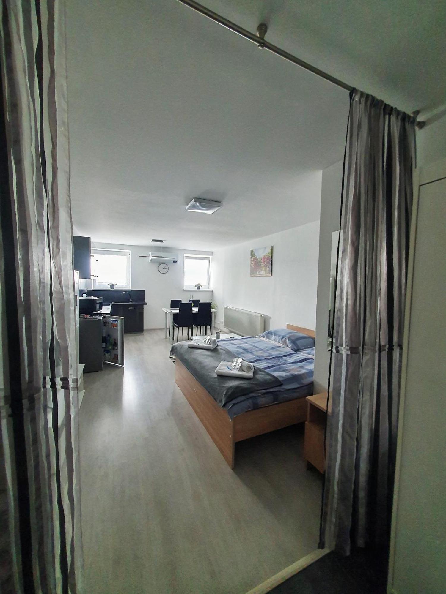 Apartmany Bytca ภายนอก รูปภาพ