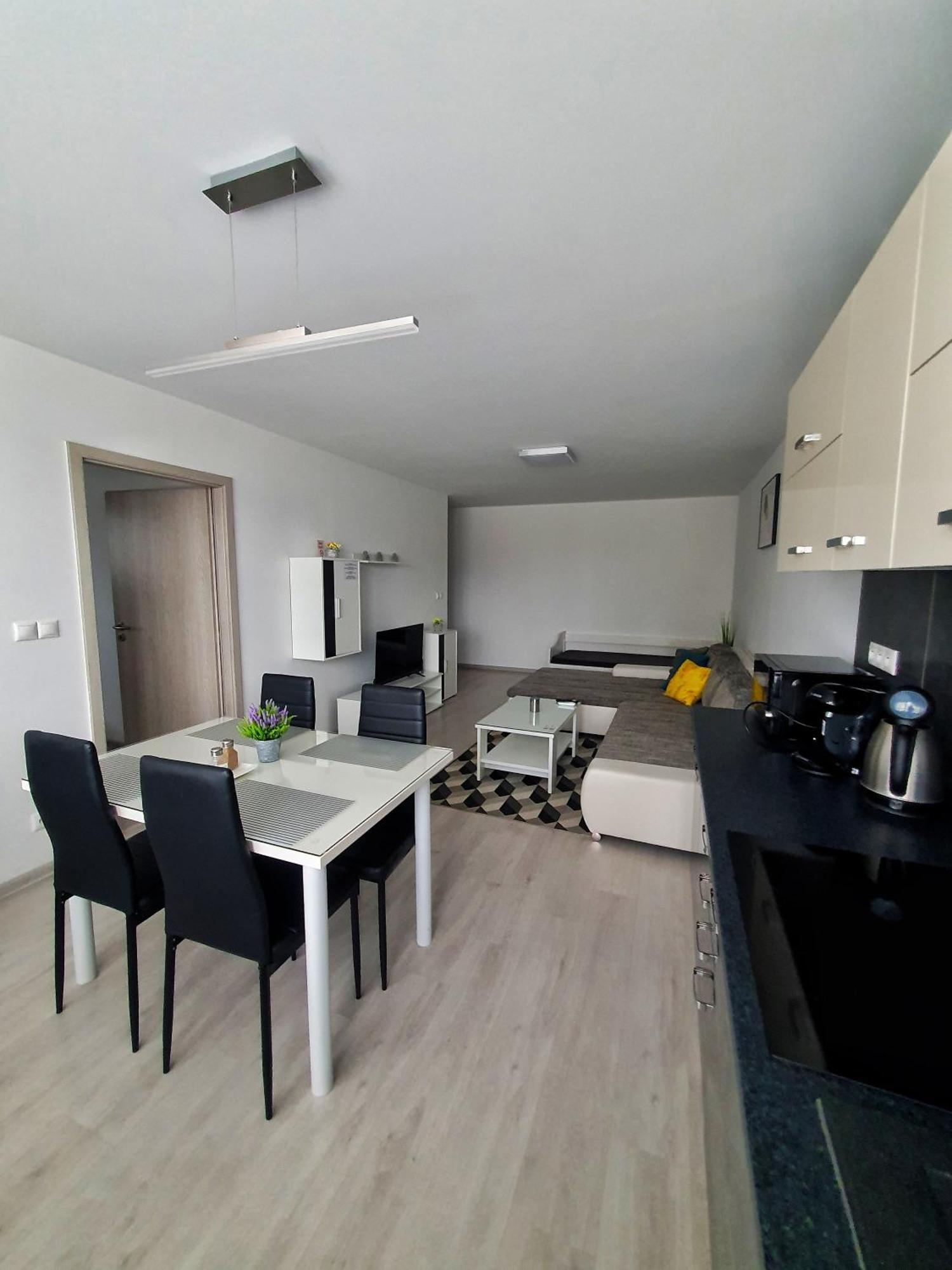 Apartmany Bytca ภายนอก รูปภาพ